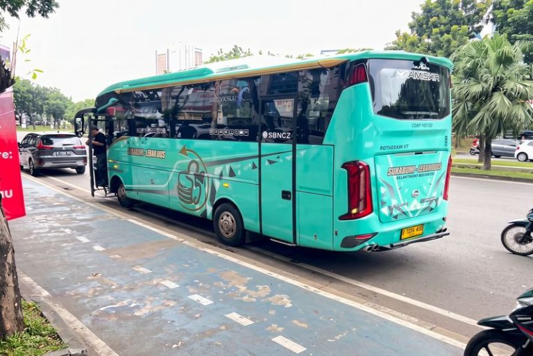 jempol_shuttle